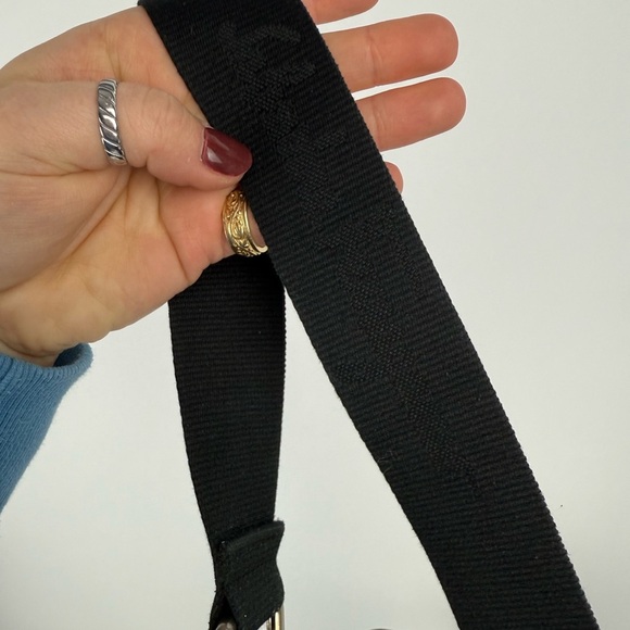 Authentic Salvatore Ferragamo Large Canvas Crossbody Messenger Bag – Black - Picture 9 of 14